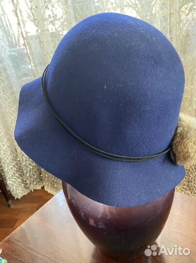 Модная новая синяя шляпка, фетр