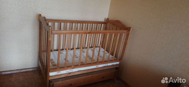 Детская кроватка
