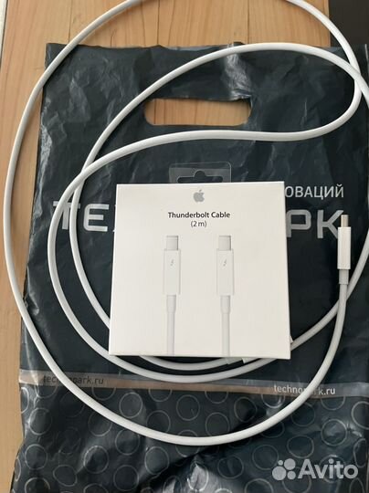 Apple thunderbolt cable