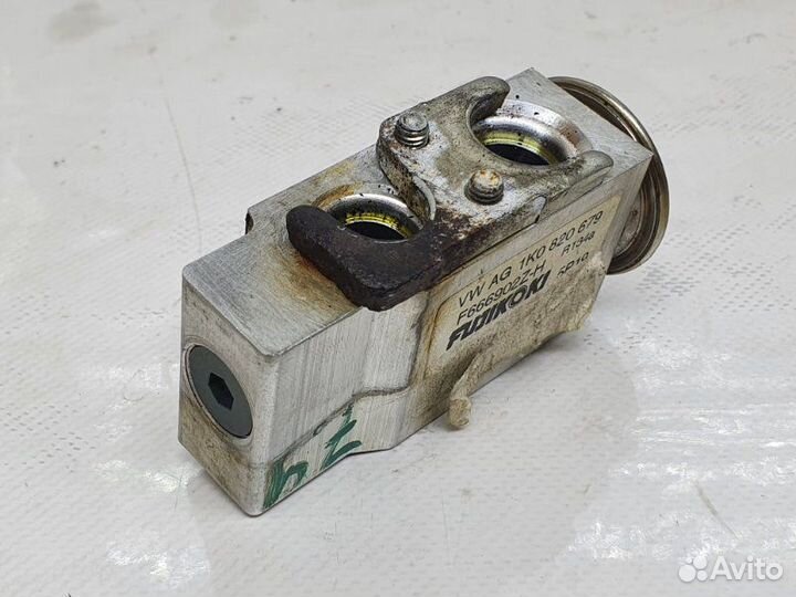 Клапан кондиционера Volkswagen Jetta 6 2.0 TDI