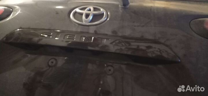 Пятая дверь на Тойота Сиента