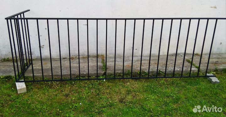 Балкон металлический