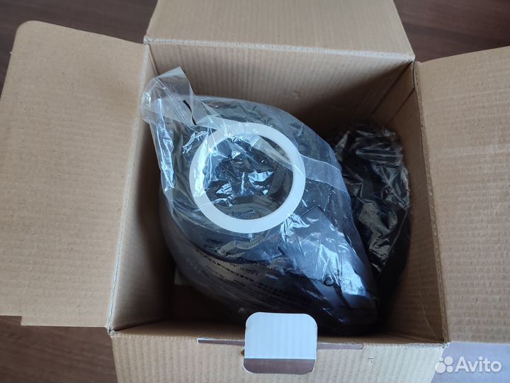 Чайник электрический Starwind SKG2082 Новый