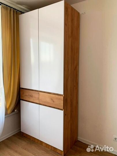 Шкаф распашной с ящиками и штангой лдсп