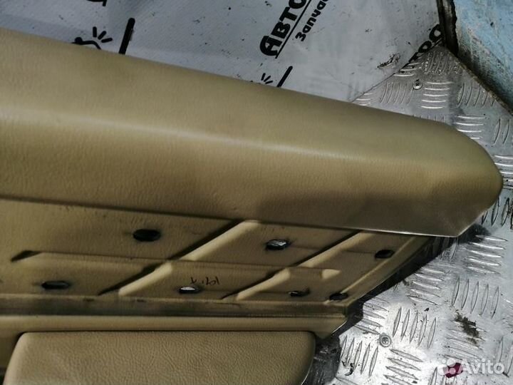 Обшивка задней правой двери Range Rover Sport 1