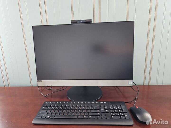 Моноблок Lenovo AIO V530-24ICB 10UX0023RU