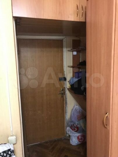 Комната 13 м² в 3-к., 1/9 эт.