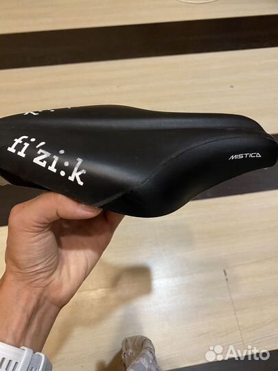Седло для велосипеда fi'zi:k