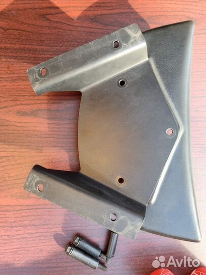 Крепление центрального кофра Suzuki Burgman 650