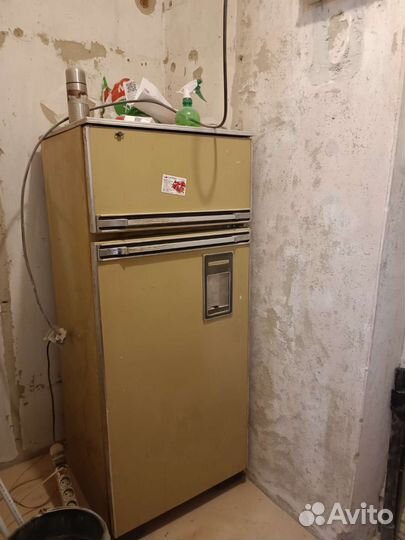 Холодильник советский