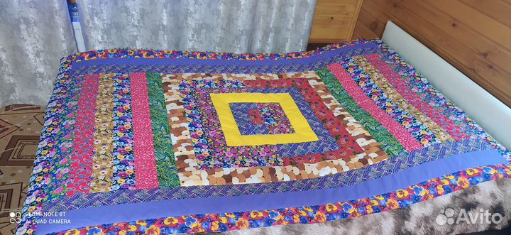 Лоскутное одеяло ручной работы