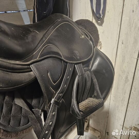 Седло Гран При Гермида антискользящее покрытие