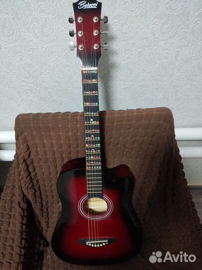 Акустическая гитара