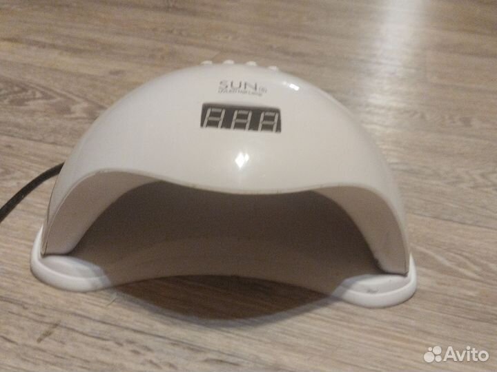 LED лампа для маникюра