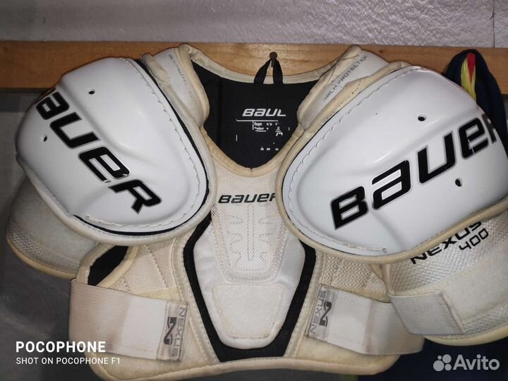 Нагрудник хоккейный bauer