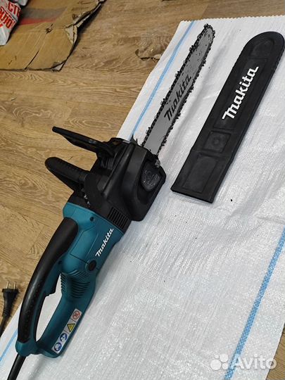 Пила цепная электрическая Makita UC 4030A