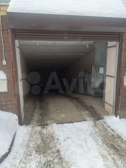 Машиноместо, 20 м²