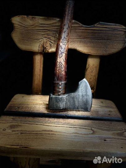 Топор кованый ручной работы