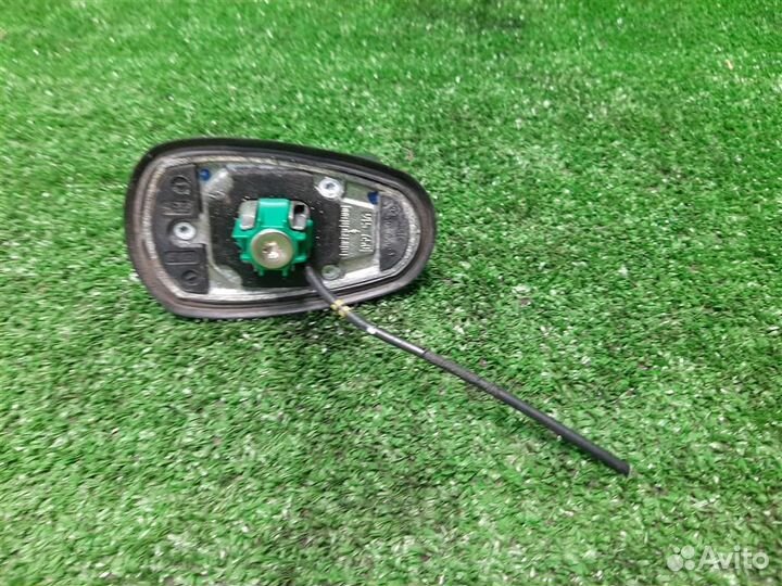 Антенна радио Mercedes Benz C-Class W204 2008