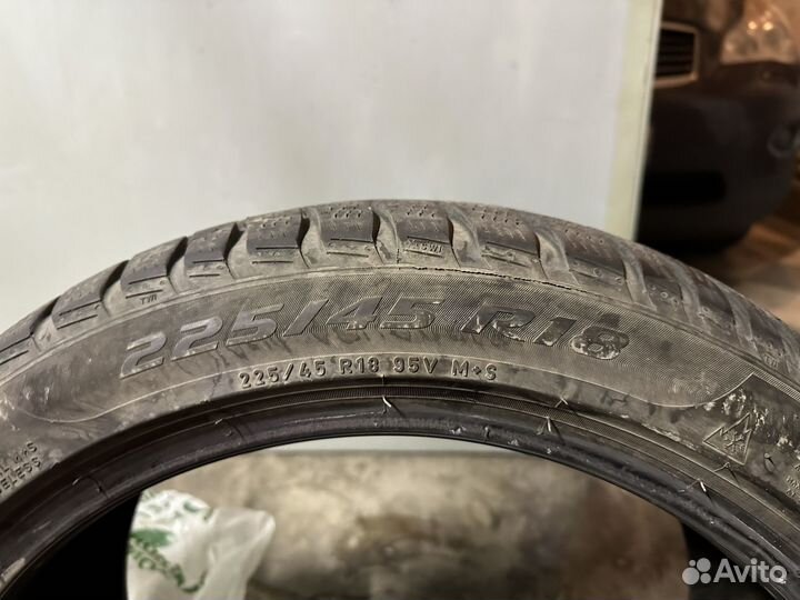 Pirelli Winter Sottozero 3 225/45 R18 95V