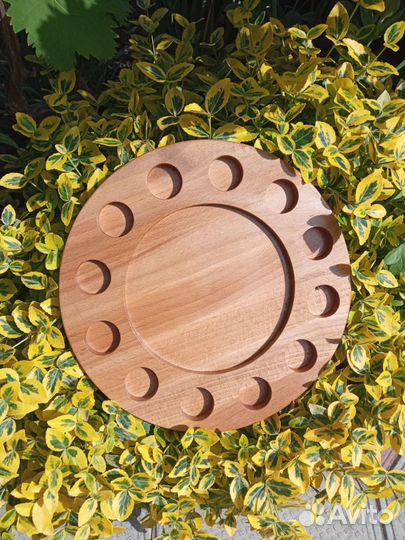 Подставка пасхальная под кулич и яйца