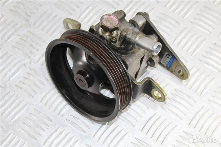 Насос Гура Nissan primera P12