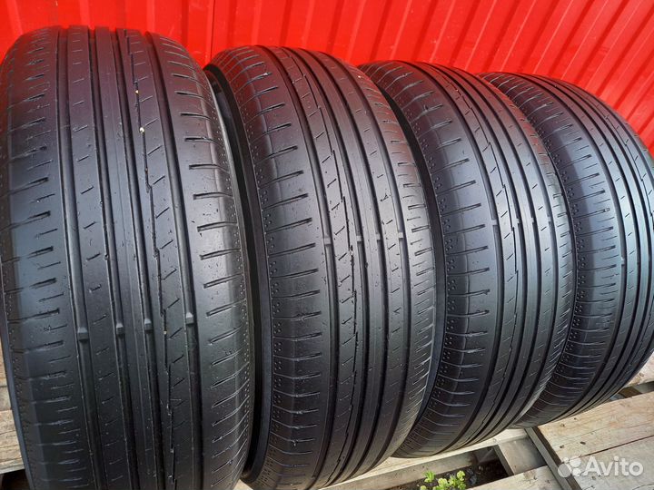 Yokohama BluEarth AE50 215/65 R17