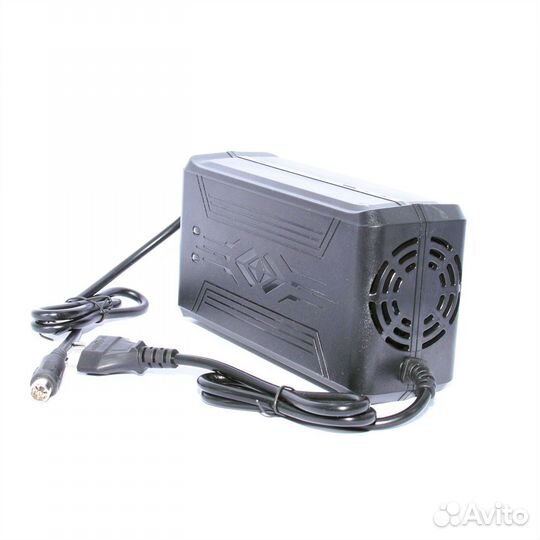 Зарядное устройство 5A 60v (67,2 v ) с кулером