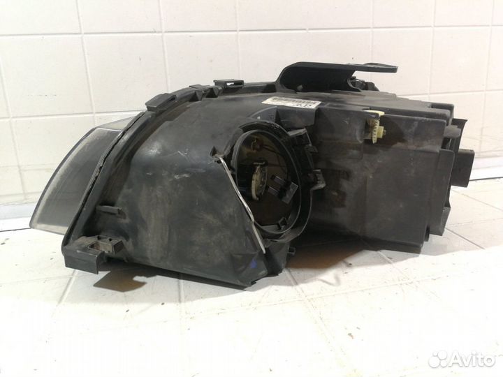 Фара галоген передняя правая Audi A3 Дорестайлинг
