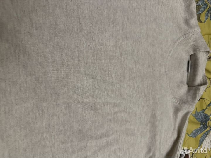 Свитер из шерсти