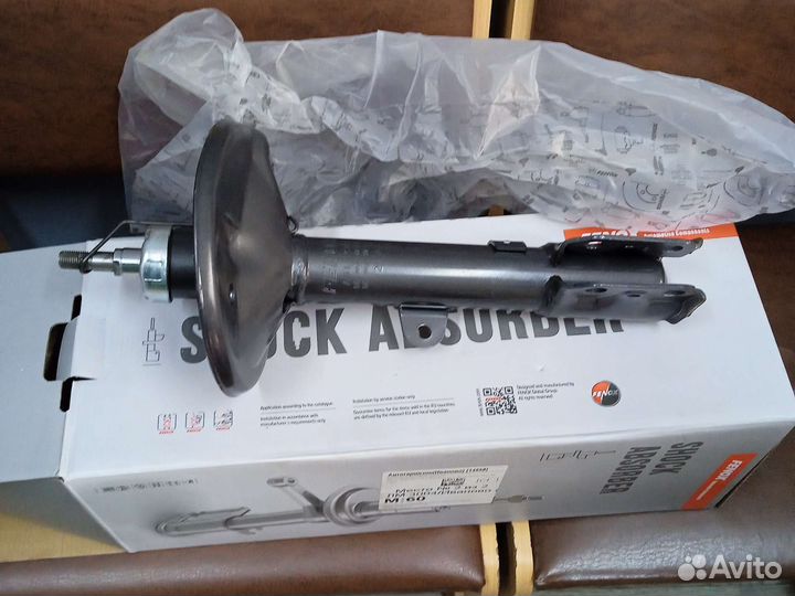 Стойки передние toyota RAV 4 2000г.-2006г