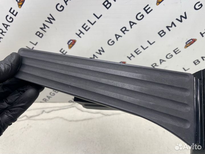 Педаль газа Bmw F01