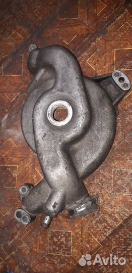 Корпус помпы Man D 2876