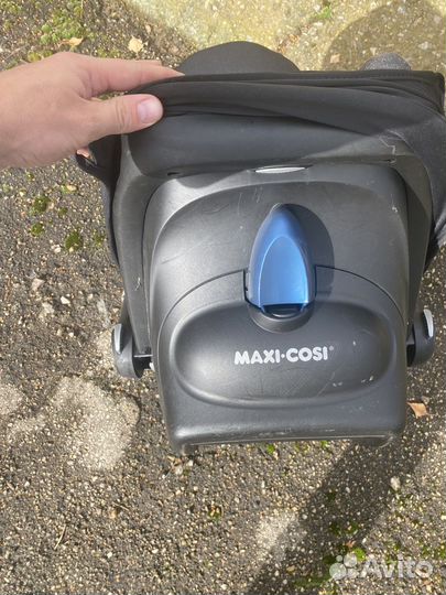 Автомобильная люлька переноска Maxi-cosi