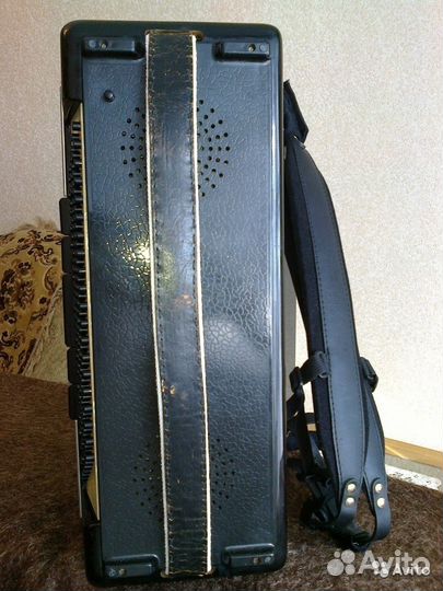 Аккордеон вельтмейстер амиго, полный