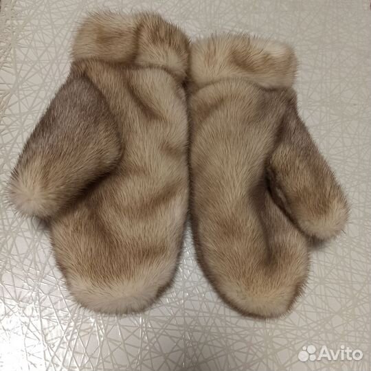 Варежки женские норковые