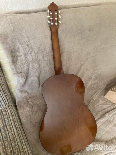 Акустическая гитара Yamaha C40