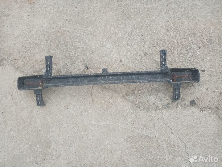 Усилитель заднего бампера hyundai i 20 2012г