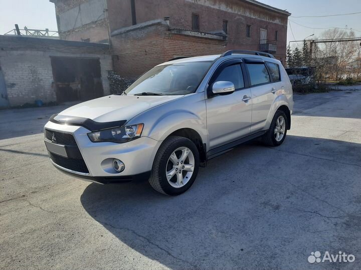 Mitsubishi Outlander 2.4 CVT, 2011, 211 500 км