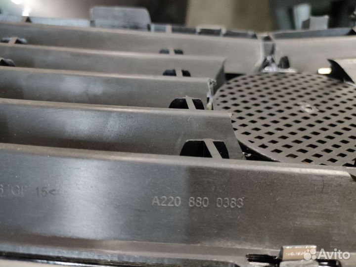 Решетка радиатора w220 новая