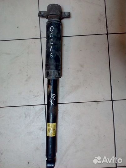 Амортизатор задний opel Zafira 13337429