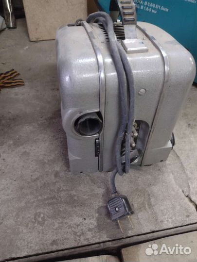 Кинопроектор луч 2