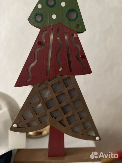 Новогодняя елочка с подсветкой в коробке Новая