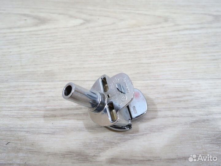 Крепление сетки багажника Audi A7