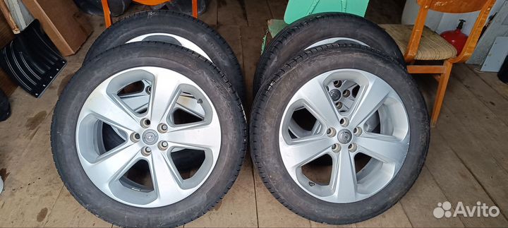 Pirelli Powergy 215/55 R18