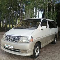 Toyota Grand Hiace 3.0 AT, 2000, 200 000 км, с пробегом, цена 850 000 руб.