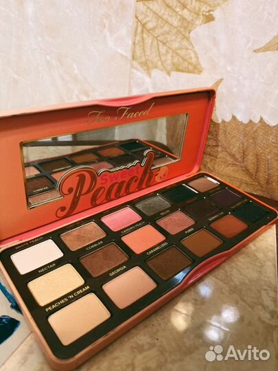 Палетка теней Too Faced Sweet Peach