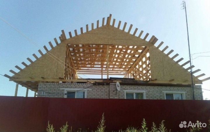 Бригада строителей