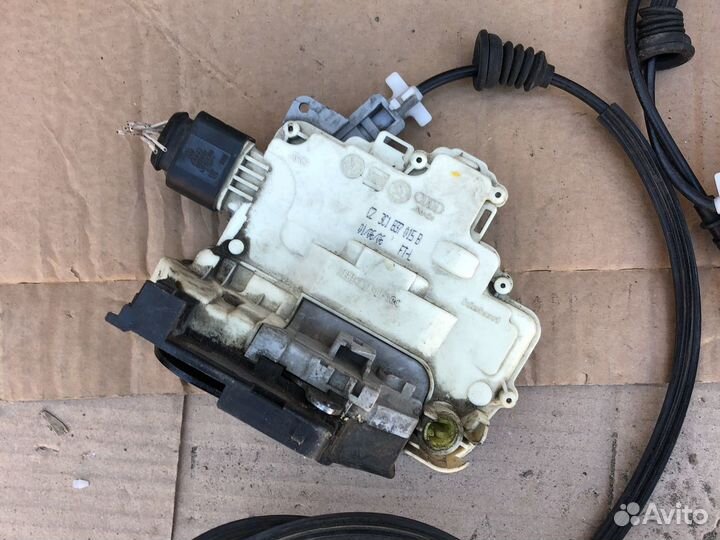 Замок передний левый Фольксваген пассат б6