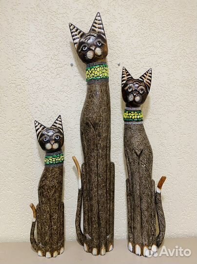 Коты деревянные